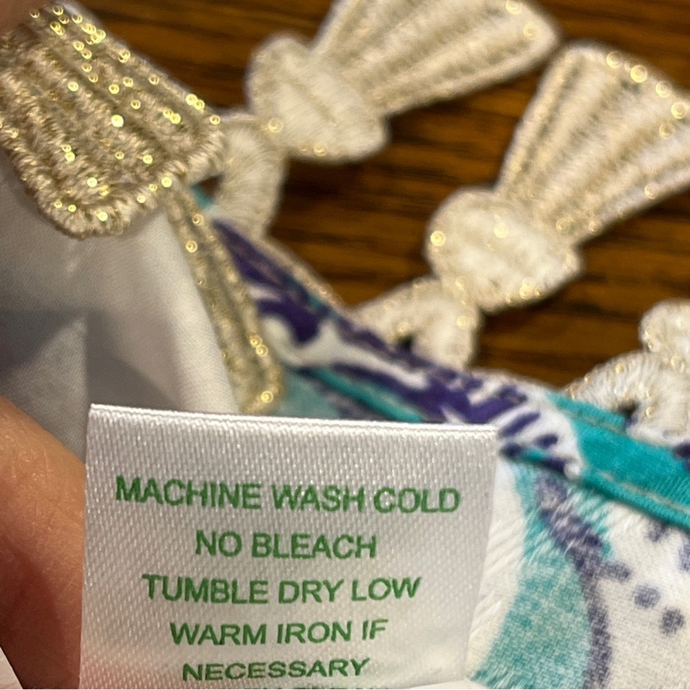 Lilly Pulitzer Eaton shift dress in the 'Montauk Seafoam' print with gold tassel - Picture 10 of 12